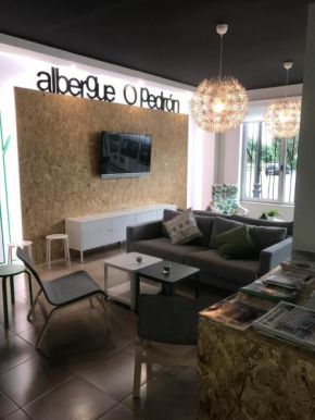 Гостиница Albergue O Pedrón  Падрон